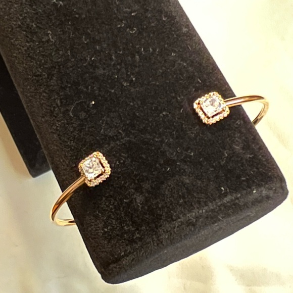 Pandora rose gold open bangle cubic zirconia - Picture 3 of 4